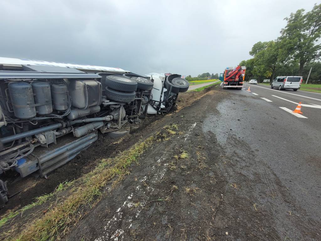 Wypadek cysterny w Sławacinku Starym Utrudnienia na DK2