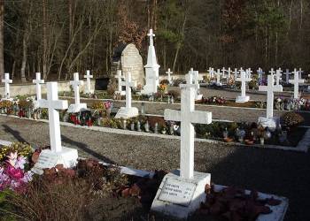 800px cemetery of polish victims of the german nazi massacre in sochy from june 1 1943 2020 06 01 205458 2021 06 01 143640