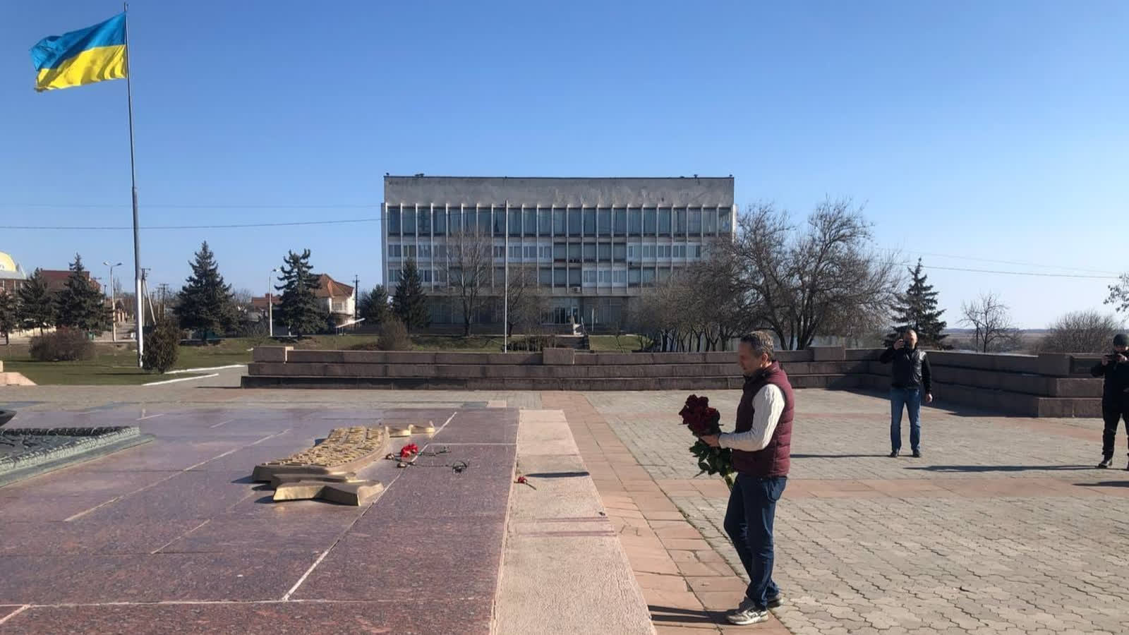 Площадь херсона. Херсон город герой. Херсон площадь. Херсон центр города. Херсонская площадь.