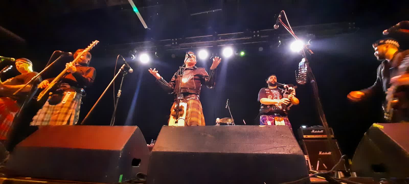 "Siostra bliźniaczka, trup na scenie i kurzy werbel" - Paul McKenzie z The Real McKenzies specjalnie dla Kołowrotu 2 20230121_213218.jpg