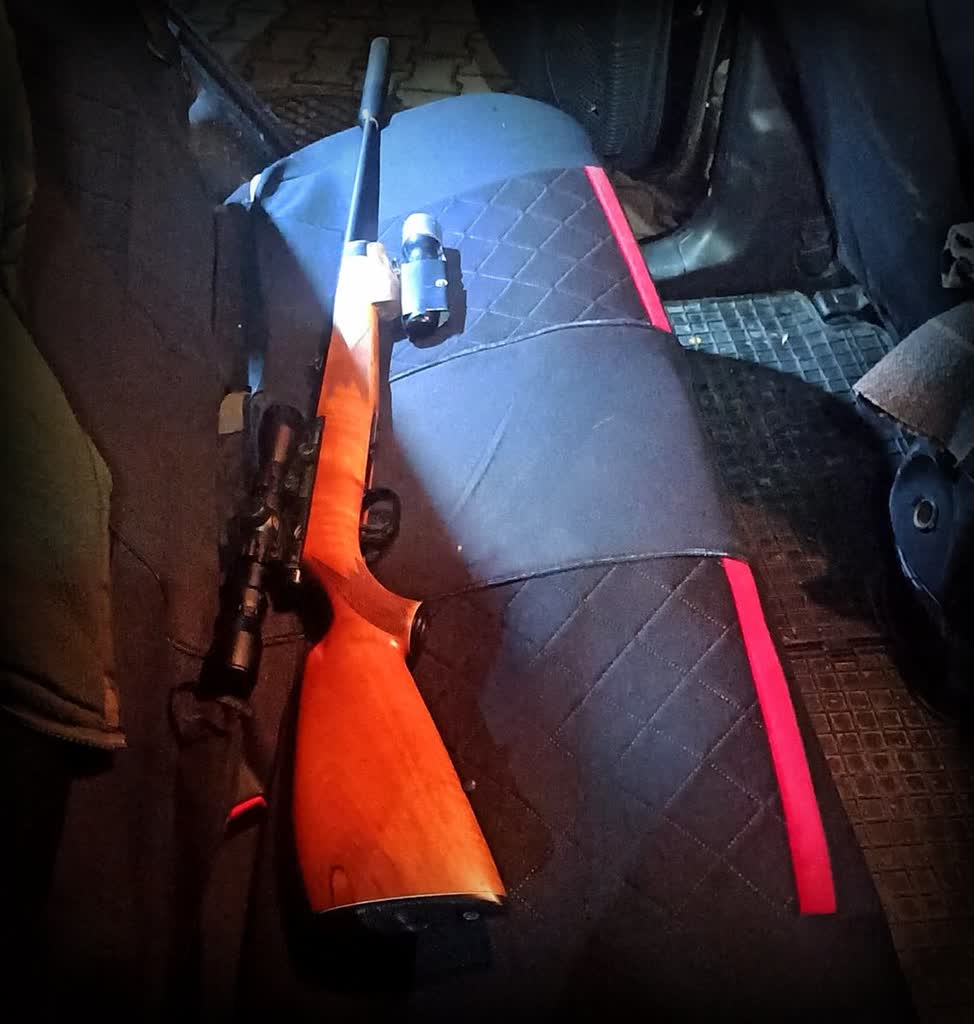 Wpadł z bronią podczas kontroli drogowej 2 340-215410.jpg