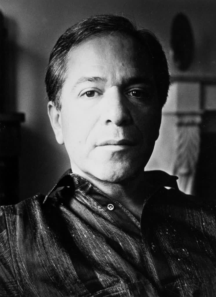 08.01.2023 Bolesław Lutosławski – alchemia portretu 4 4 Michael Vyner w domu, Londyn 1986.jpg