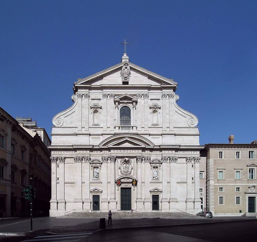 1024px chiesa gesu facade 2020 06 14 215846 2023 02 24 121942