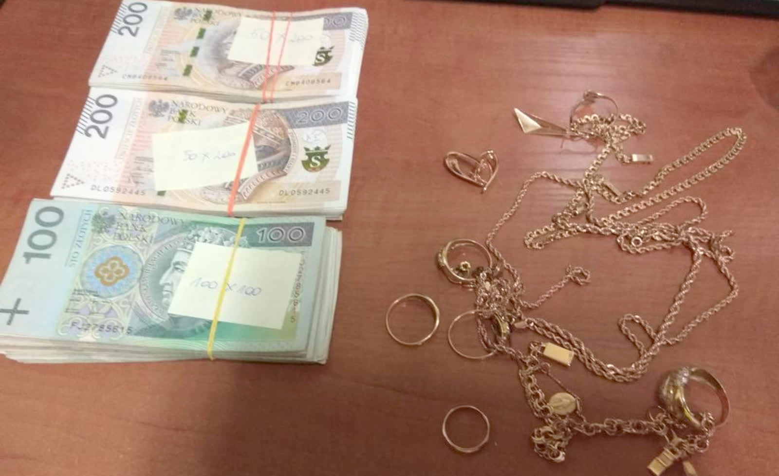 Plaga oszustw "na policjanta". Kolejne osoby trafiły do aresztu 2 343-216640_g.jpg