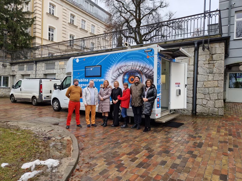 „Skupiamy się na wykryciu na wczesnym etapie cukrzycowego obrzęku plamki". W trasę po regionie wyruszy "okobus" 2 6e29d2bd-92f7-4cbb-b6ce-3c044fa6bb8a.jpg