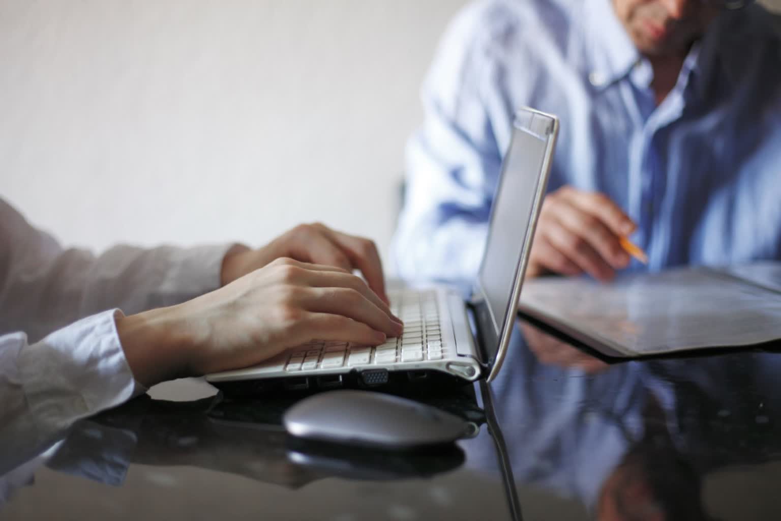 Program do układania grafiku - sposób na efektywne tworzenie harmonogramu pracy 2 dlaczego-warto-korzystac-z-programu-do-ukladania-grafiku.jpg