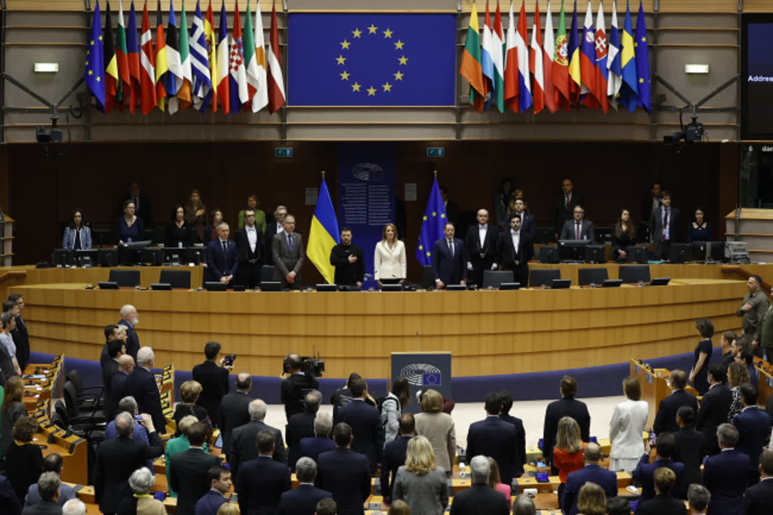 Szefowa PE: kiedy świat myśli o Ukrainie, to myśli o walczących bohaterach 2 net-epa10456348.jpg