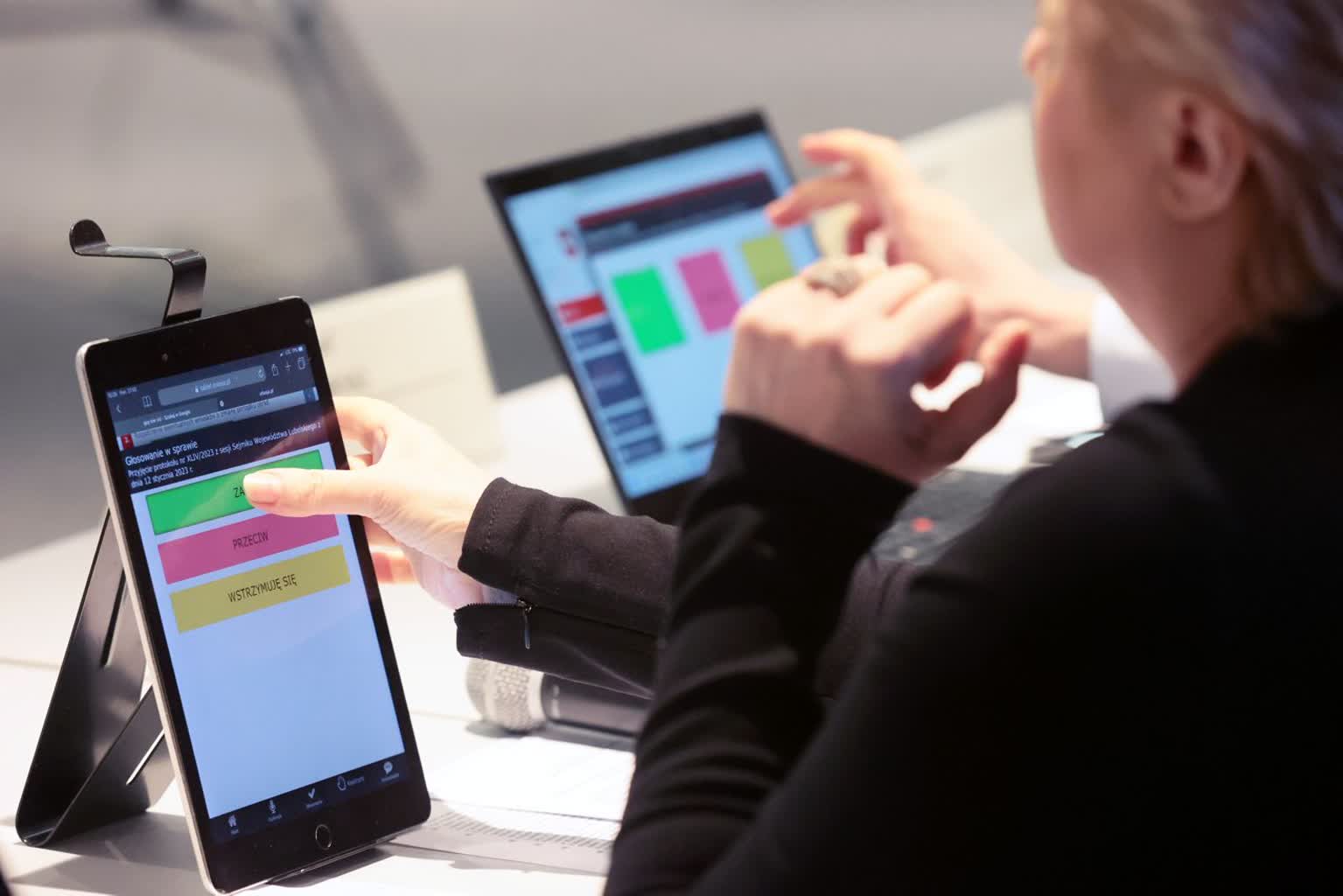 Wyższe stawki za egzamin na prawo jazdy. Sejmik Województwa podjął decyzję 2 pm_sejmik-270223-018-2023-02-27-150808.jpg