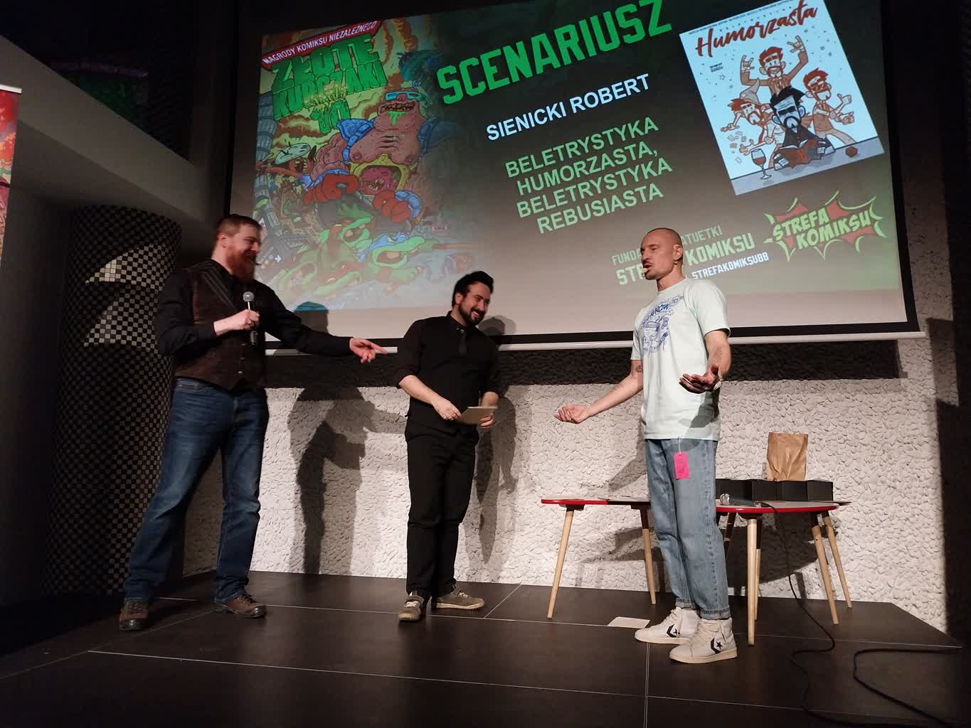 Beletrystyka zwycięska. Robert Sienicki o swojej autobiograficznej serii 2 06.jpg