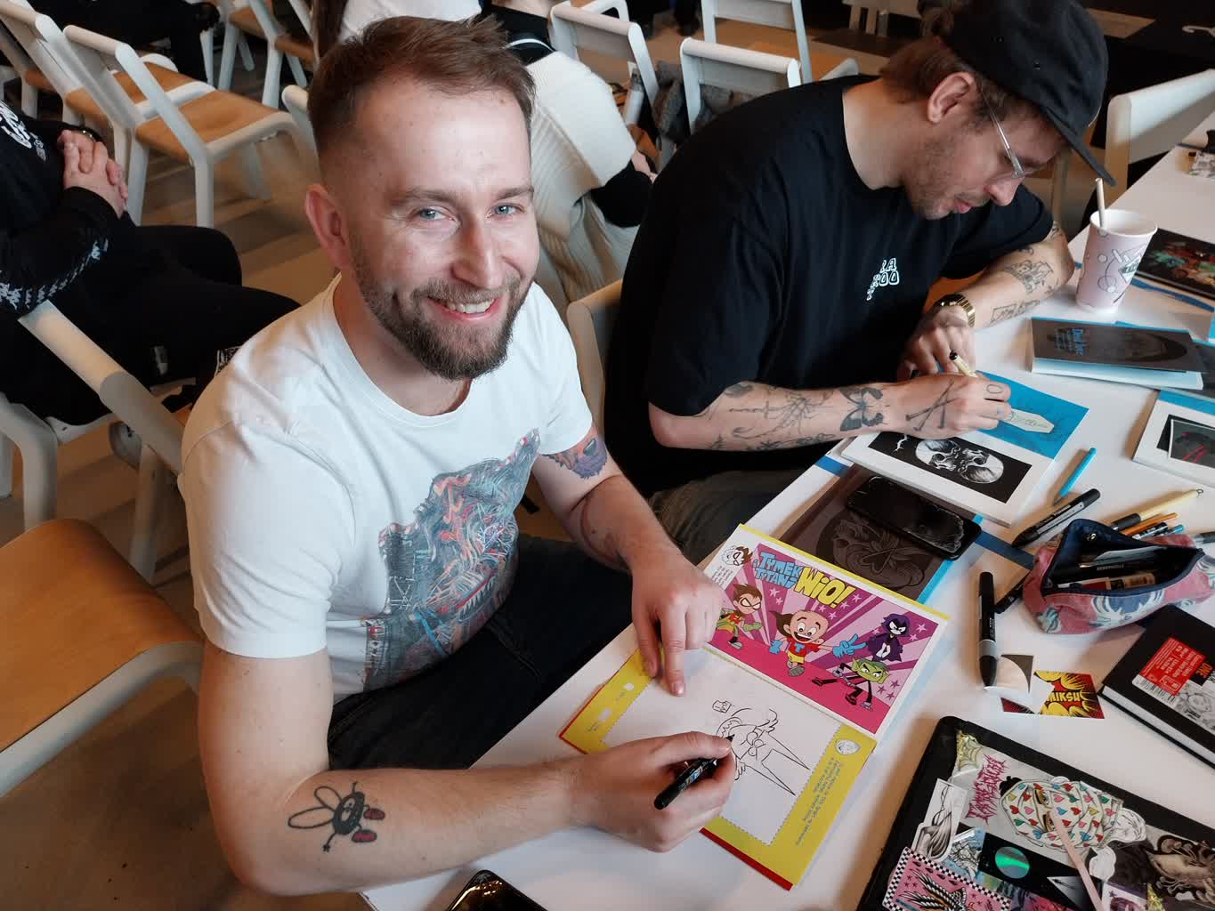 Wszystkie oblicza nieustraszonego łowcy kadrów. Finisaż wystawy Piotra Nowackiego 3 11.jpg