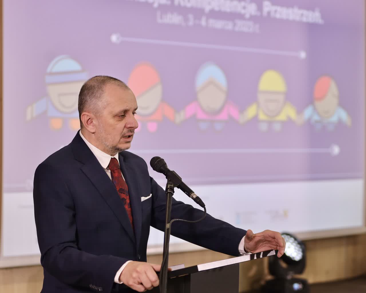 Jak budować dobre relacje w szkole? Lublin współpracuje z islandzkimi nauczycielami 2 70097259-979A-437E-B1EA-DF2DF34FA2FA.jpeg