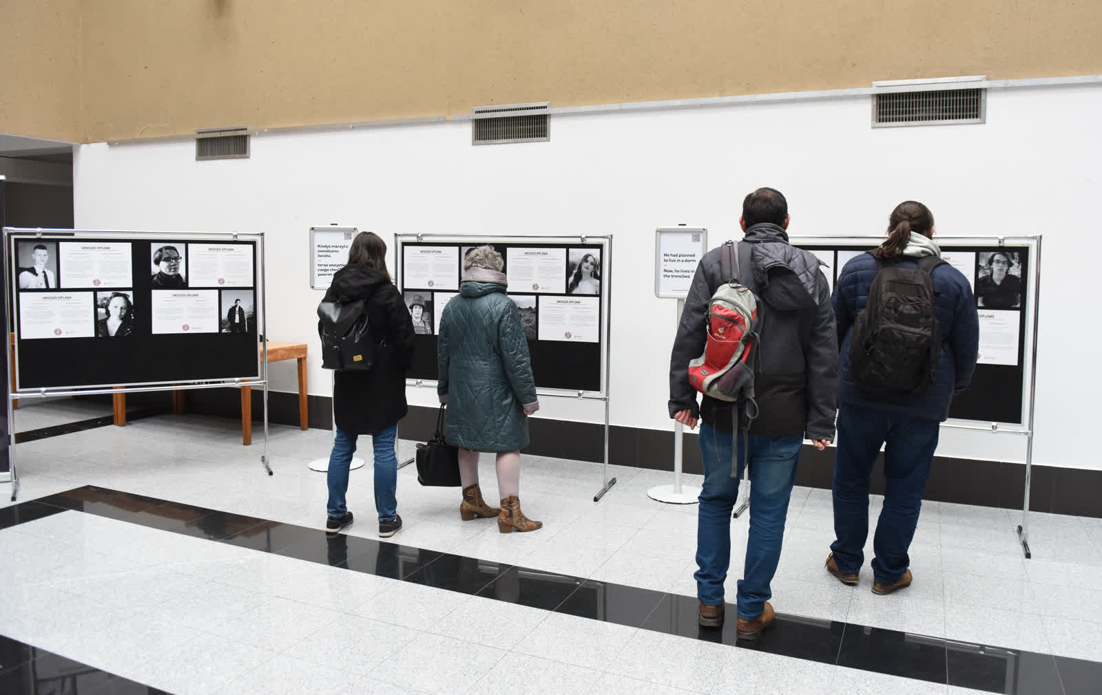 „Niewydane dyplomy": 36 historii ukraińskich studentów, którzy oddali swoje życie za wolną Ukrainę 2 DSC_2004.JPG