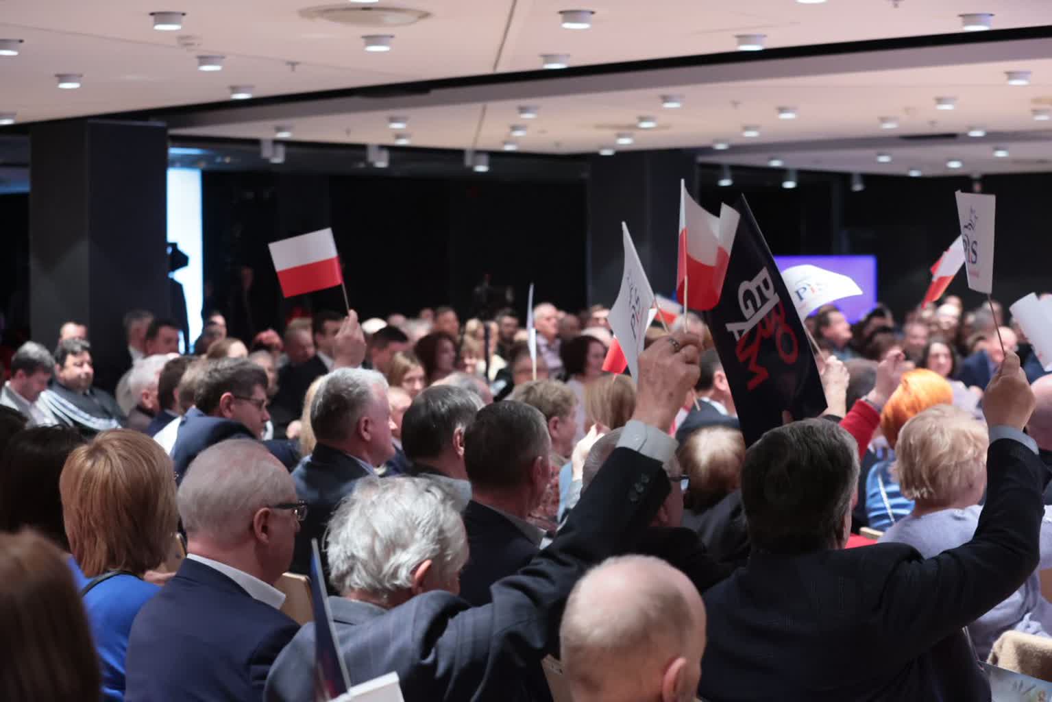 „To okazja do dopracowania naszego programu”. Minister Czarnek spotkał się z mieszkańcami regionu 2 pm_CZARNEK-260323-020.jpg