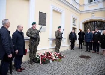 pm kwiaty 240323 002 2023 03 24 125522