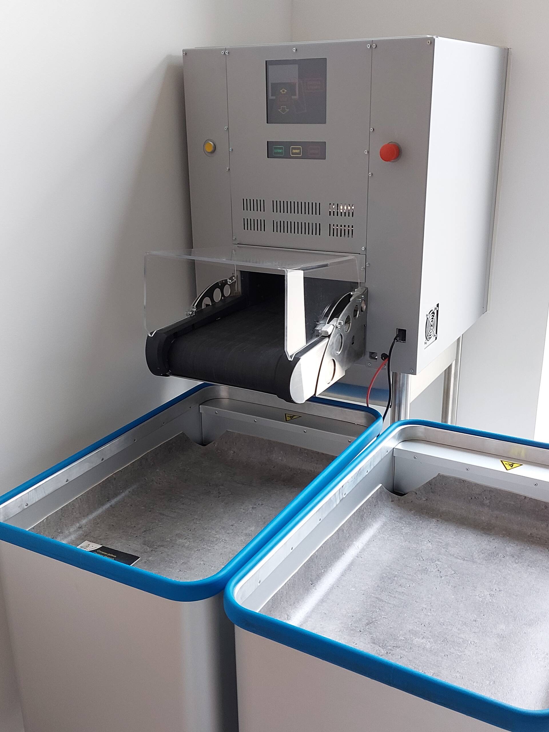 Książkomat, wrzutomat czy selfcheck. Nowoczesne rozwiązania w puławskiej Mediatece 2 20230403_092530.jpg