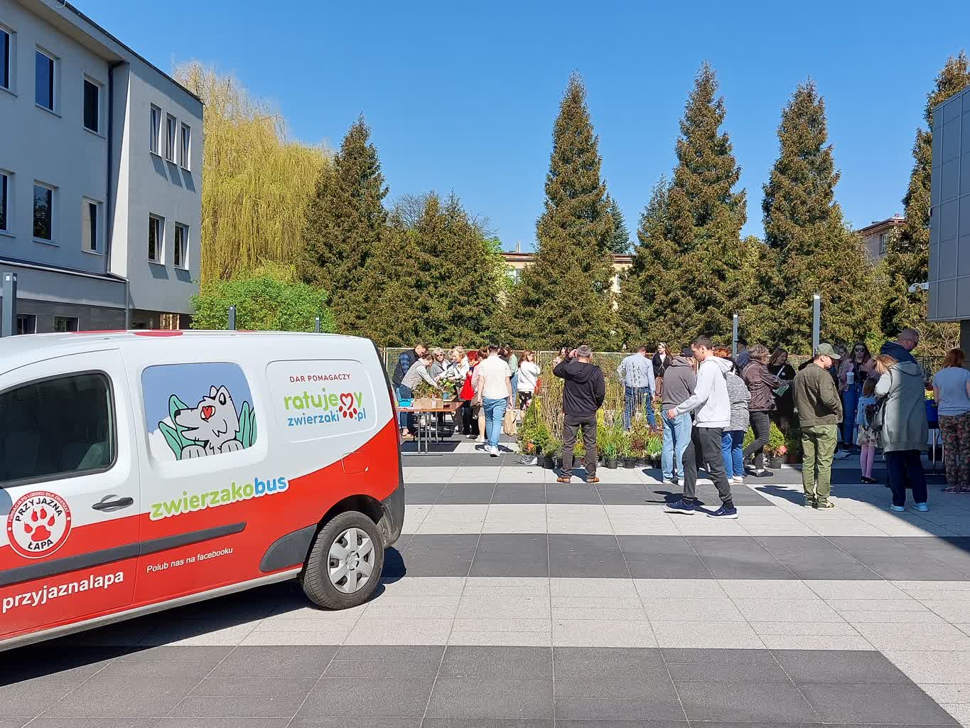 Wymiana roślin w Puławach. Można wspomóc szczytny cel 2 20230423_102447.jpg