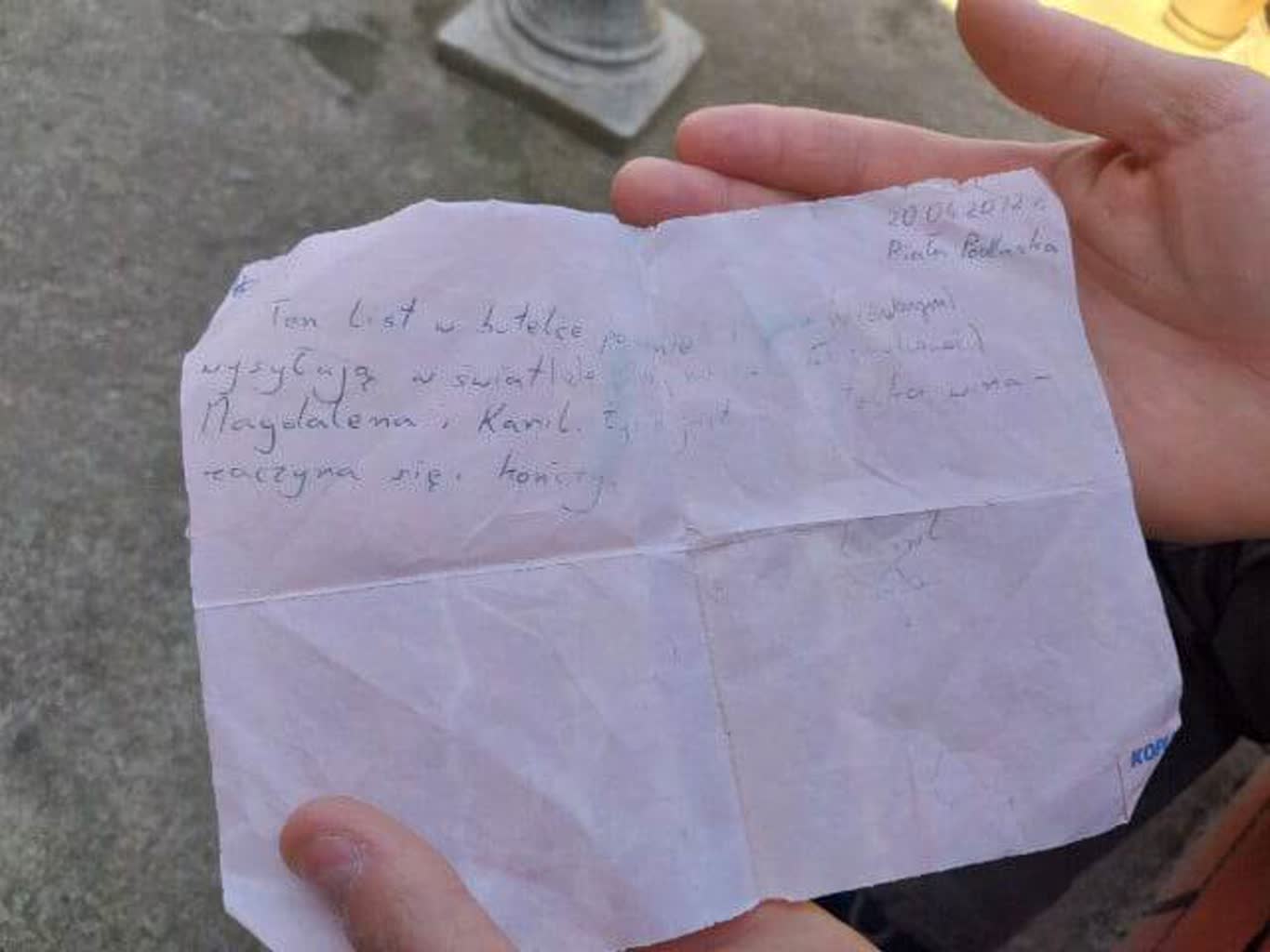 List przypłynął z przeszłości. Butelka z niezwyczajną zawartością znaleziona nad Bugiem 2 342337274_198809586245144_1307269165866446926_n.jpg