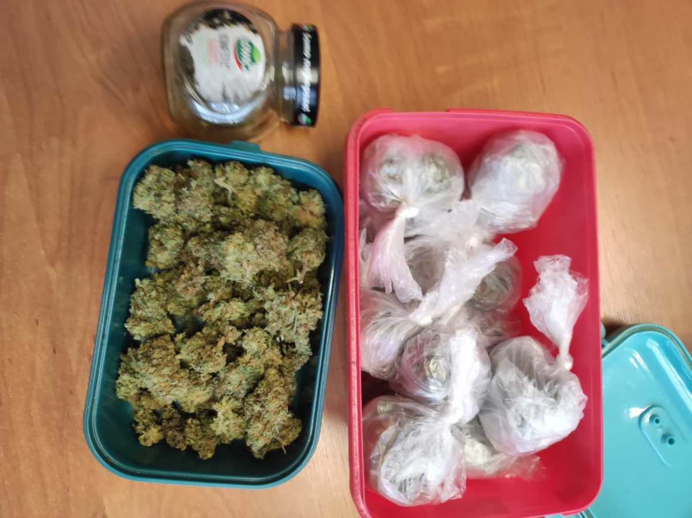 Prawie pół kilograma narkotyków w lubelskich mieszkaniach. Dwie osoby zatrzymane 2 350-219076.jpg