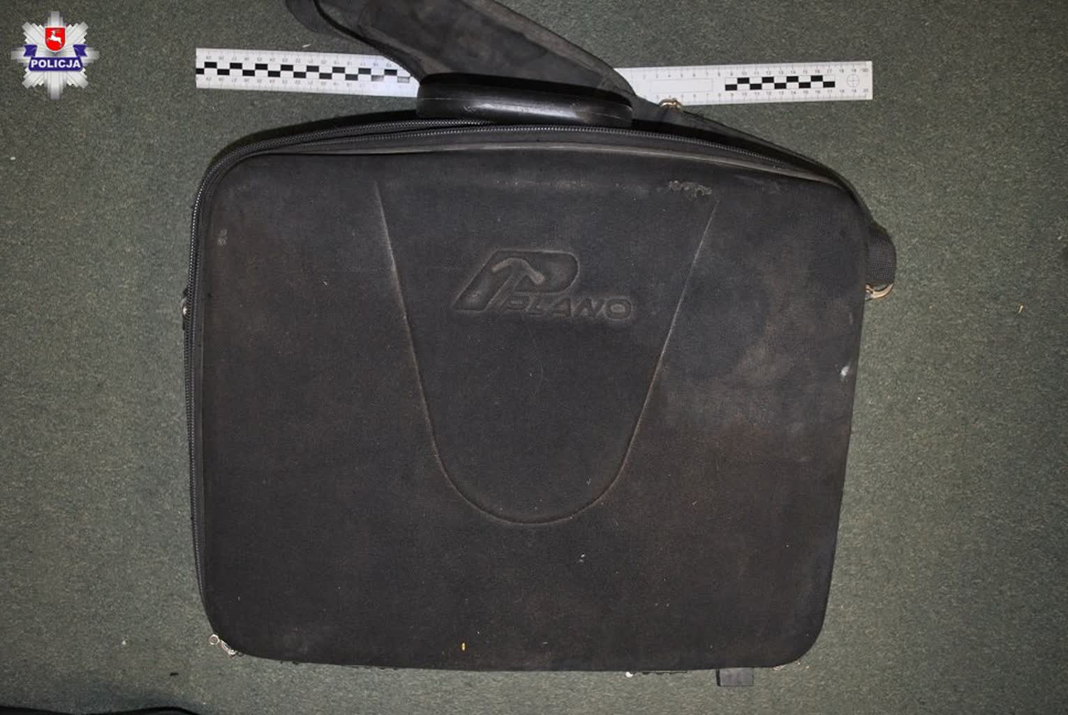 Włamał się do piwnicy. Zabrał łup, a na miejscu zjadł przetwory 2 68-219681.jpg