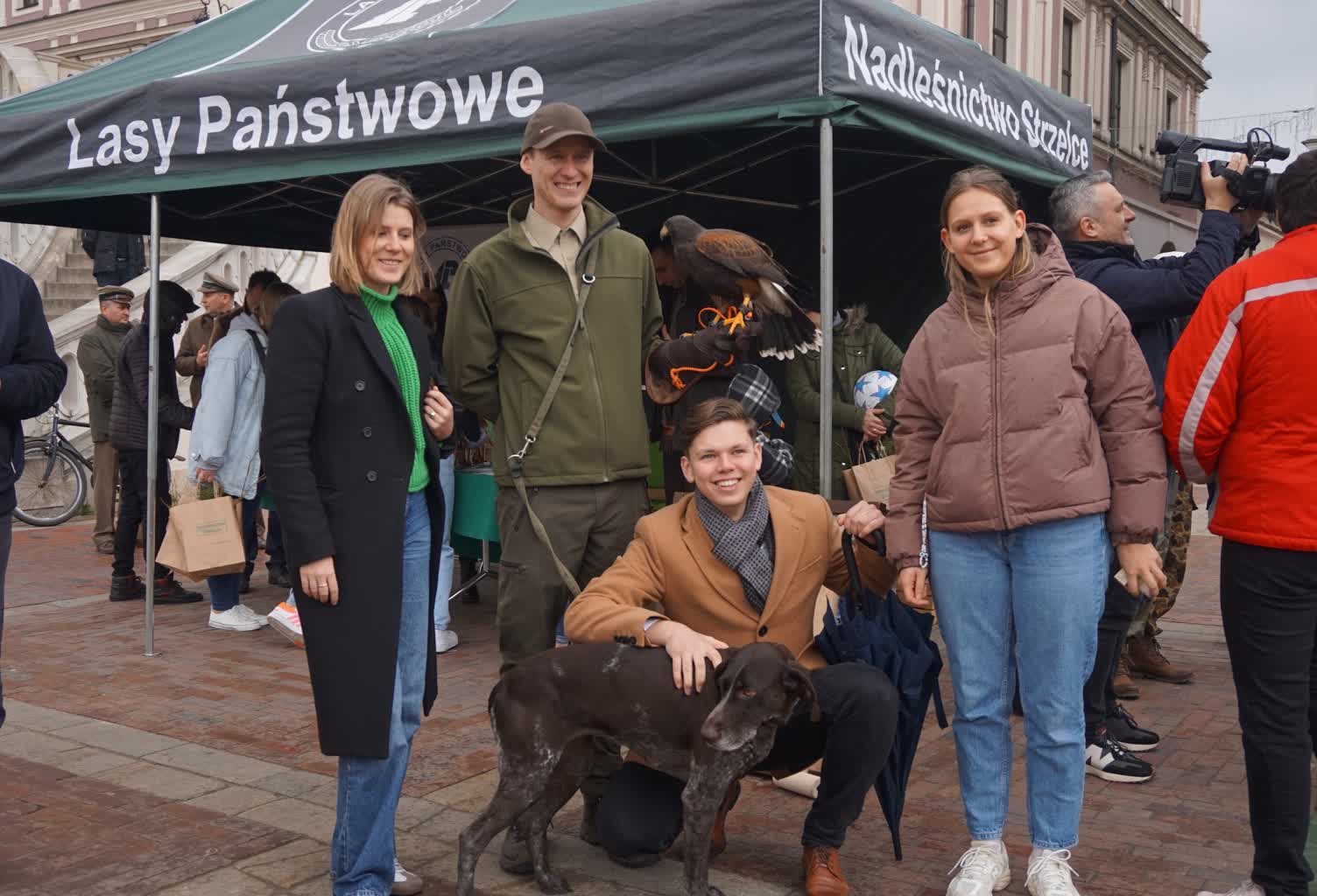 "Sadzimy drzewa" na Rynku. Leśna akcja w Zamościu 2 dsc00123-2023-04-01-170920.jpg