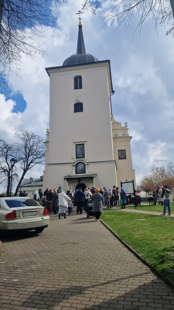 Lublin: prawosławne obchody Niedzieli Palmowej 2 partial_blur.jpg