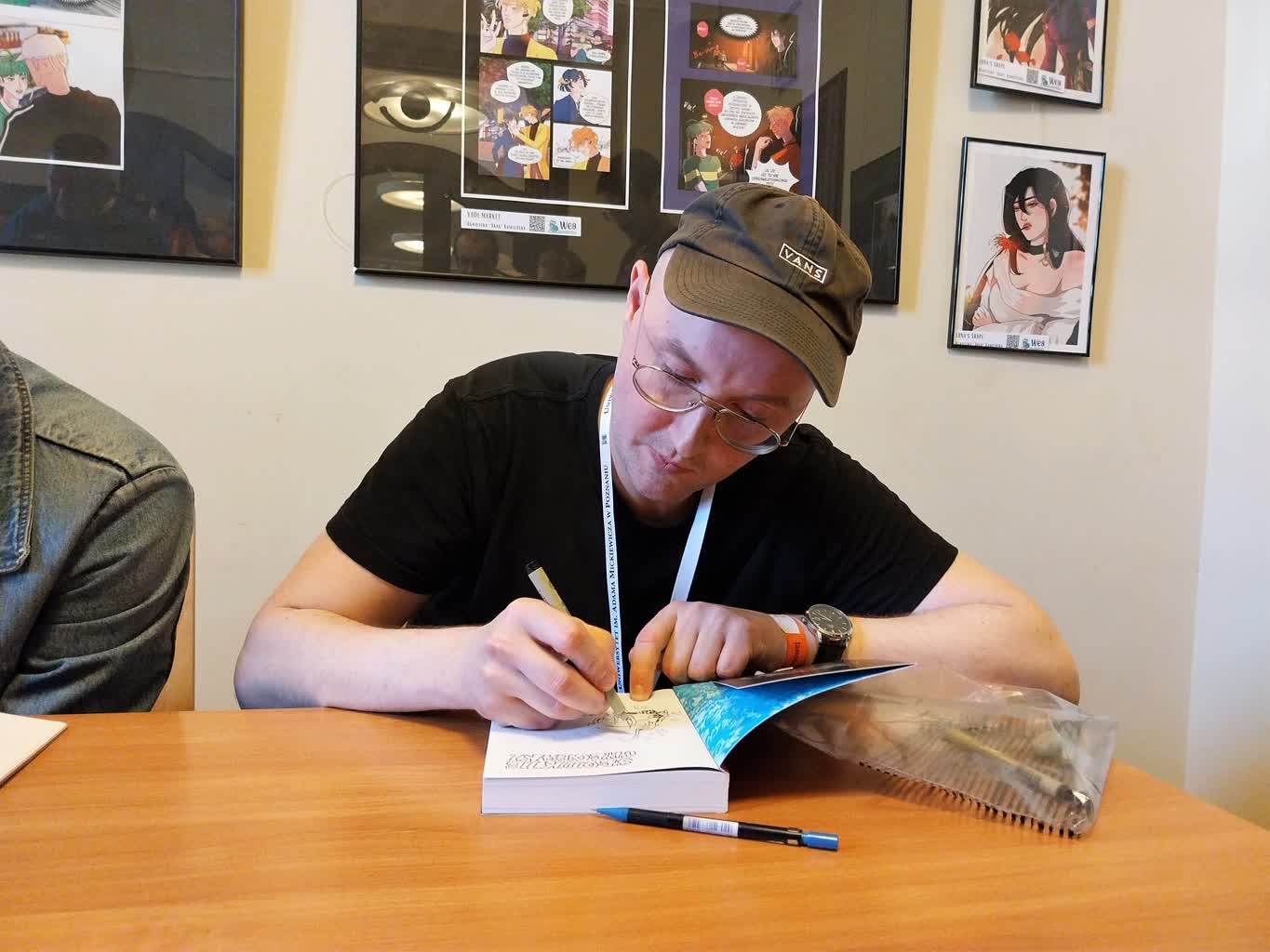 O „Smole” i lęku przed białą kartką. Rozmowa z Piotrem Marcem 3 21.jpg