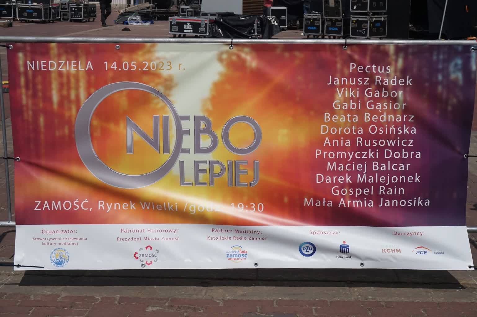 "O niebo lepiej". Papieski koncert w Zamościu 2 345621095_792784729186591_5118334828555574246_n.jpg