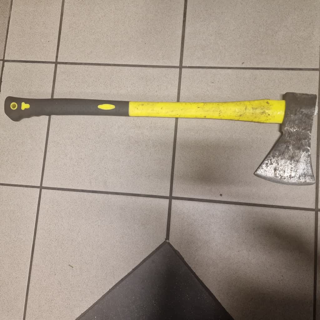 Zarzucał sąsiadce kradzież. Zaatakował ją siekierą 2 360-221058.jpg