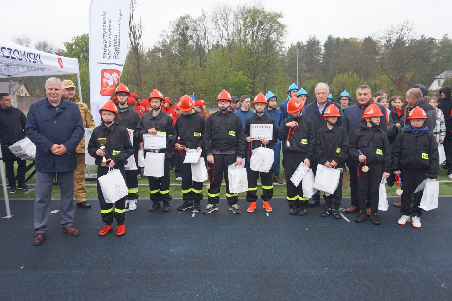 Znamy laureatów I Roztoczańskiej Olimpiady Młodzieżowych Drużyn Pożarniczych 2 DSC01921.JPG