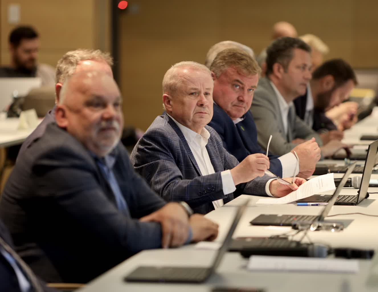 Wojewódzcy radni odrzucili stanowisko w sprawie sytuacji w rolnictwie 2 e4a1348d-ec23-4566-87c0-e3ab961fd2c4-2023-05-10-124218.jpg