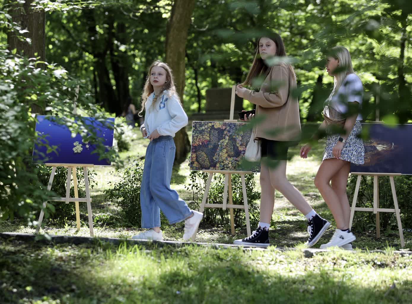 "Najważniejszy sprzęt to oko i głowa". Fotograf przyrody, Tomasz Kłosowski z wizytą w Lublinie 2 festiwal.jpg