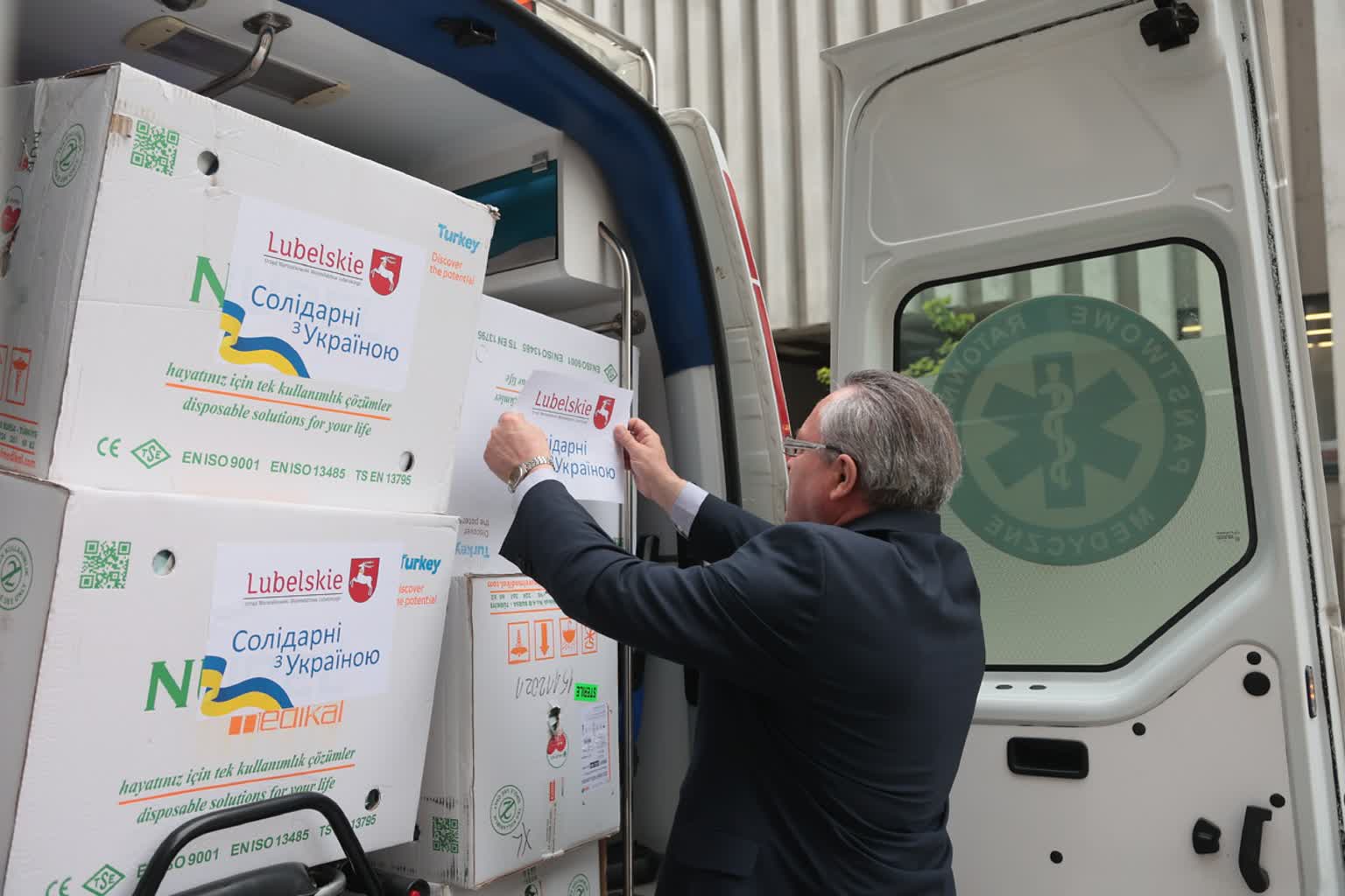 Kolejna karetka z Lubelszczyzny trafi na Ukrainę 2 KARETKA-250523-017.JPG