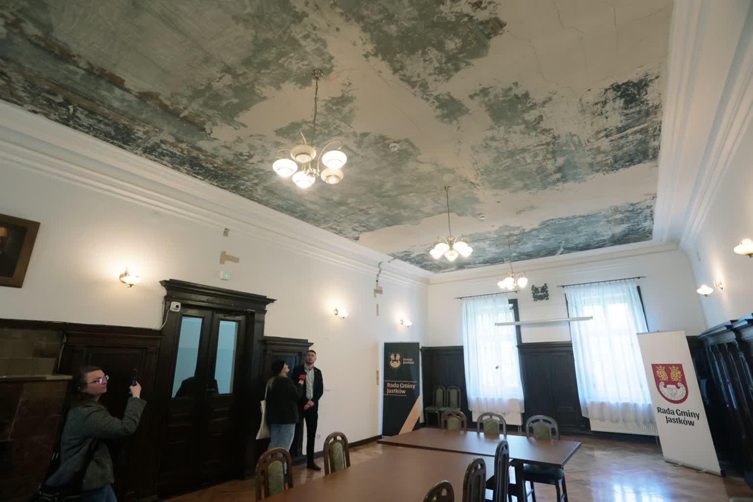 Odzyskał dawny blask. Pałac z gminy Jastków z Laurem Konserwatorskim 2 pm_JASTKOW-110523-005.jpg