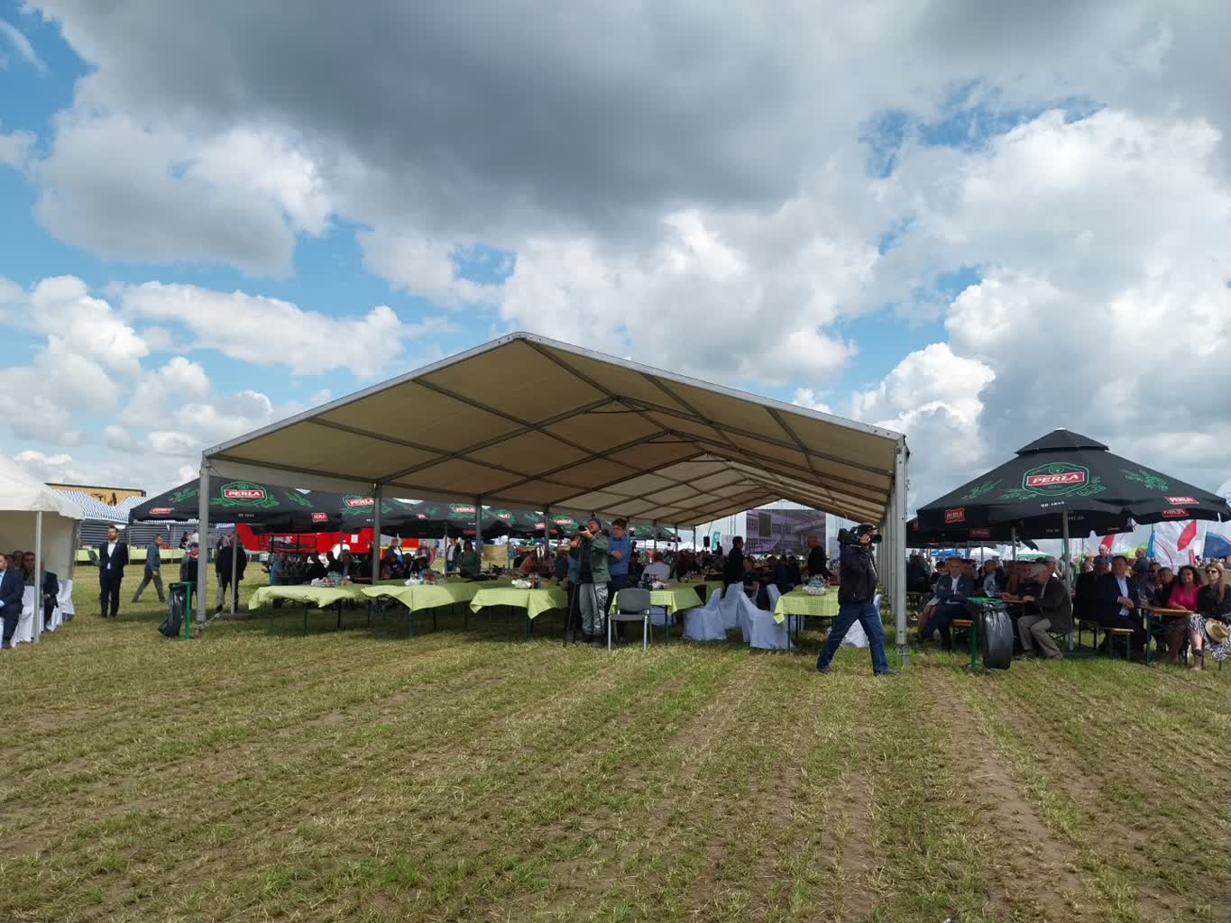 Dni Pola w Ulhówku. Plantatorzy buraka z optymizmem patrzą w przyszłość 3 20230628_102920.jpg