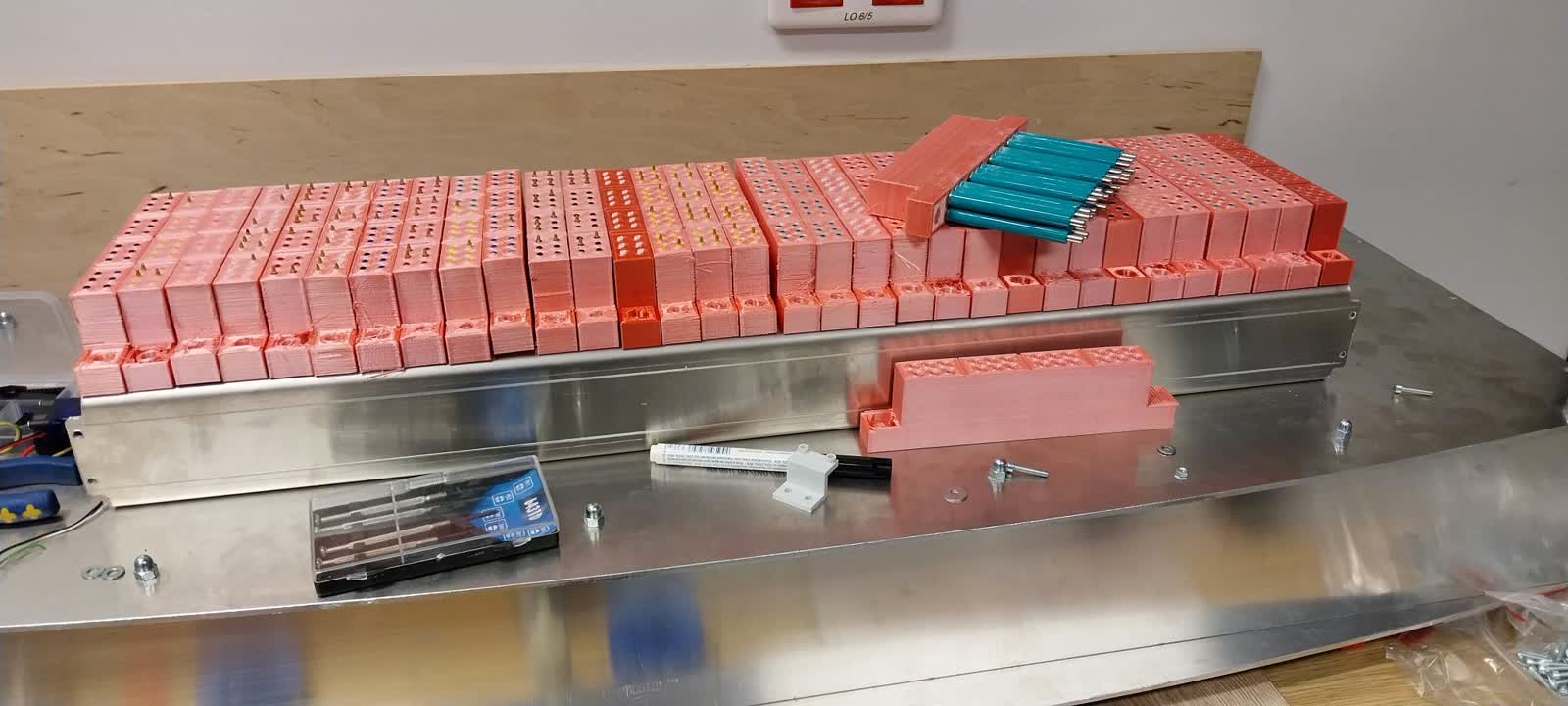 Innowacyjna tablica dla osób niewidomych. Lubelscy naukowcy wyróżnieni 2 348386494_1624159131413860_1048439960165010304_n.jpg