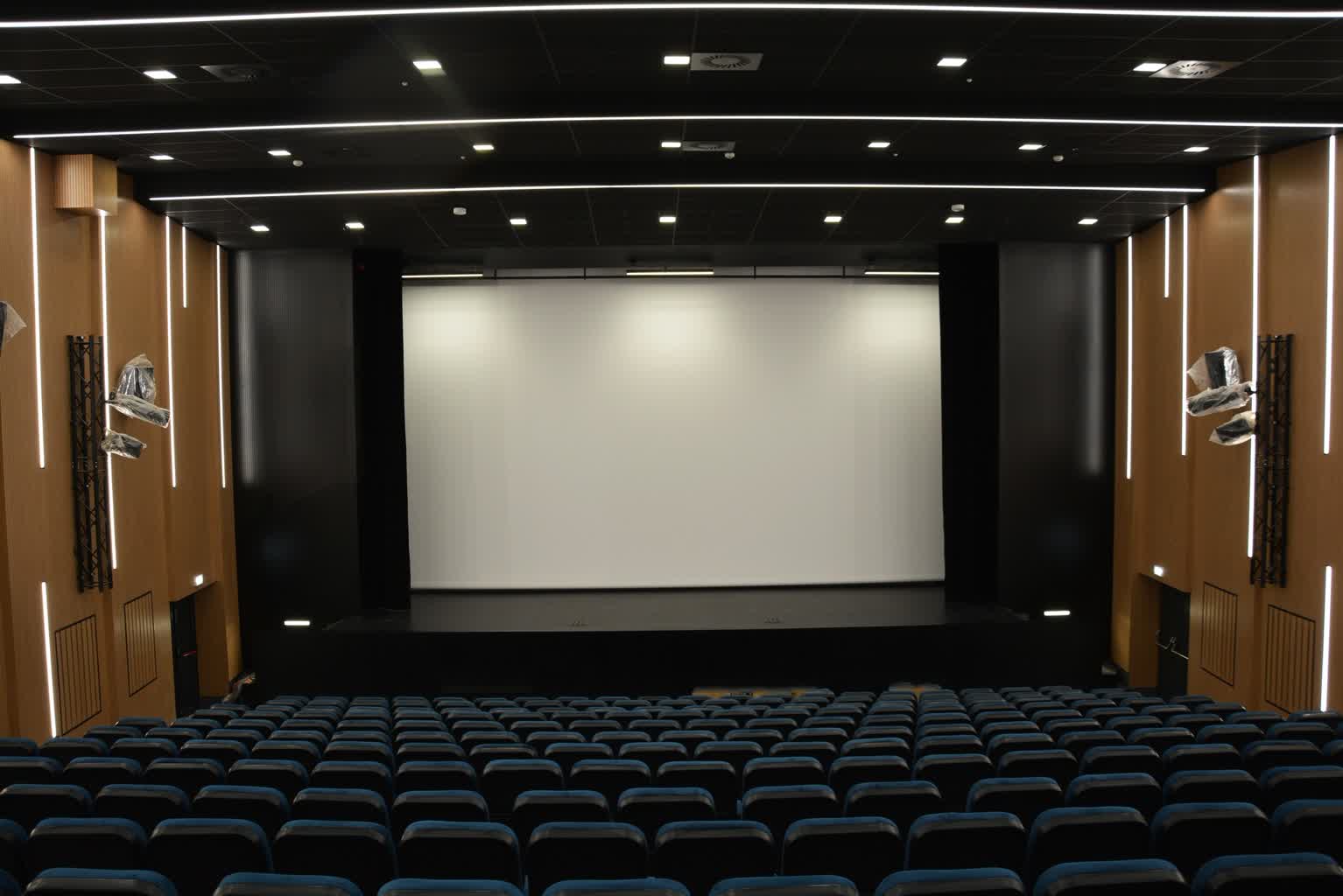 Na jego remont czekali 30 lat. Międzyrzeckie kino "Sława" w nowej odsłonie 3 354466637_753255370136602_4212461346632826535_n.jpg