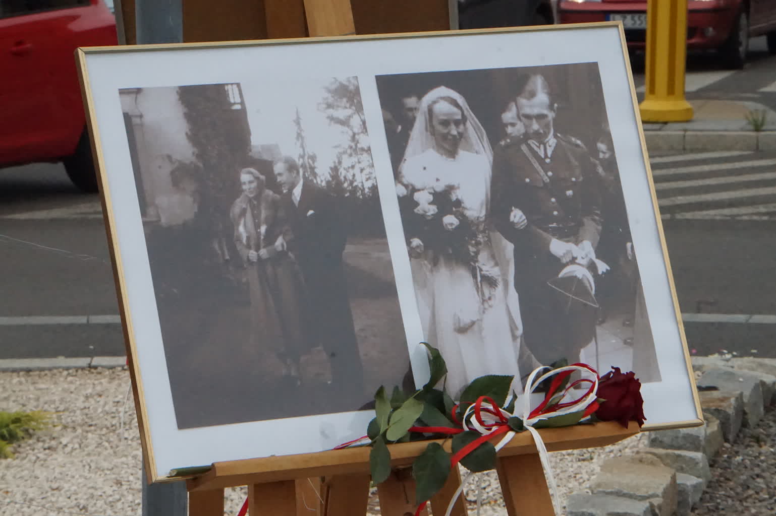 Róża i Jan Zamoyscy uhonorowani. Symboliczne otwarcie ronda 2 DSC08809.JPG