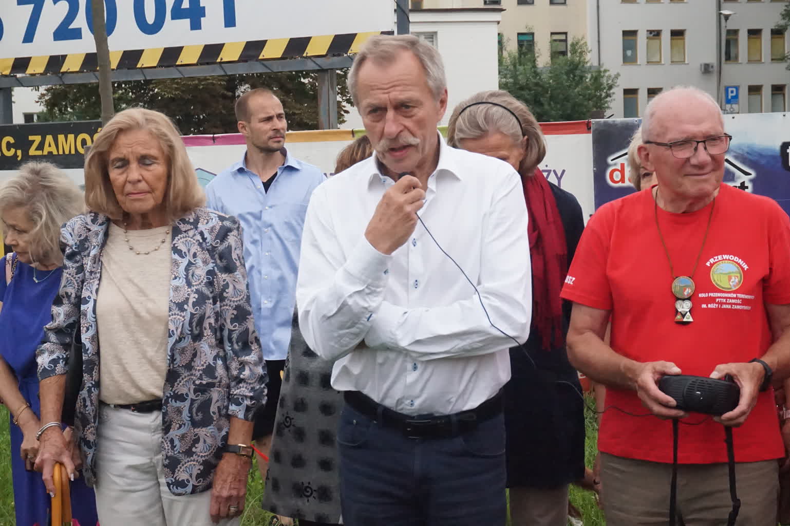 Róża i Jan Zamoyscy uhonorowani. Symboliczne otwarcie ronda 3 DSC08845.JPG