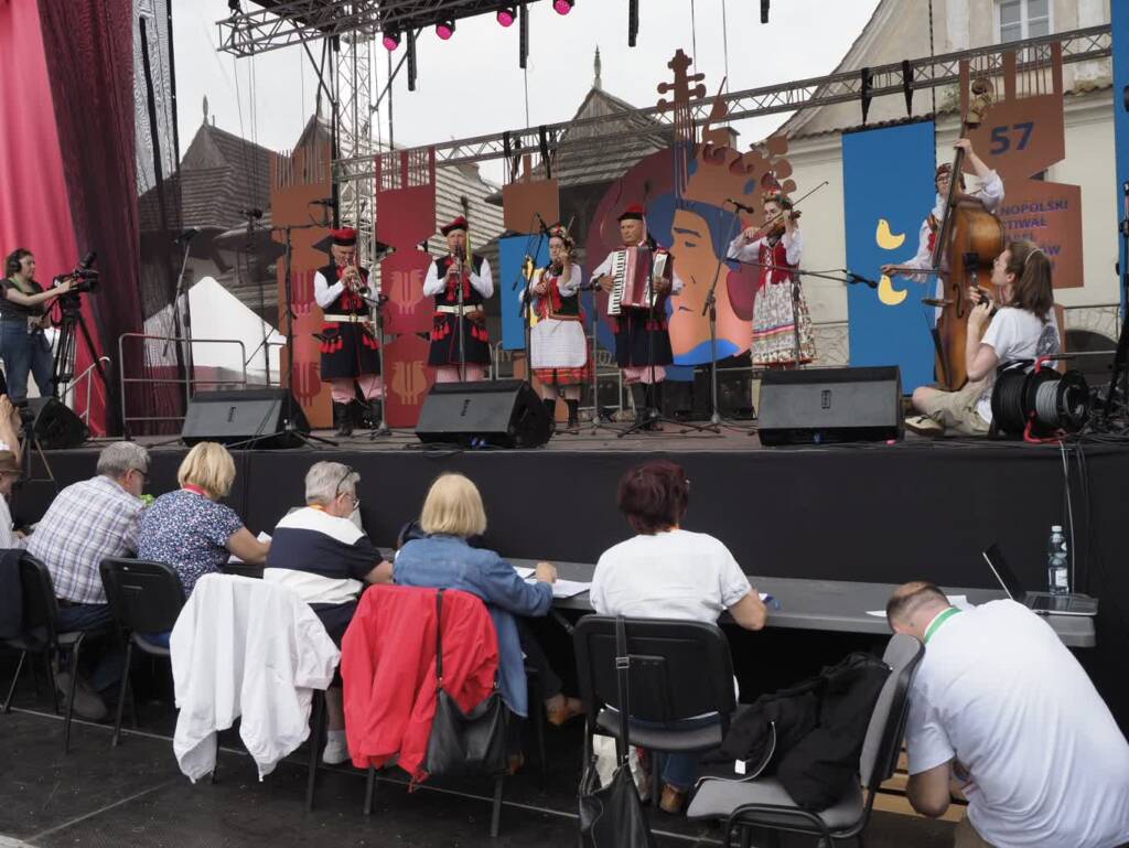 f8e4f452 b9a6 46fc a5b2 ad41f6cb5bca 2023 06 25 170206