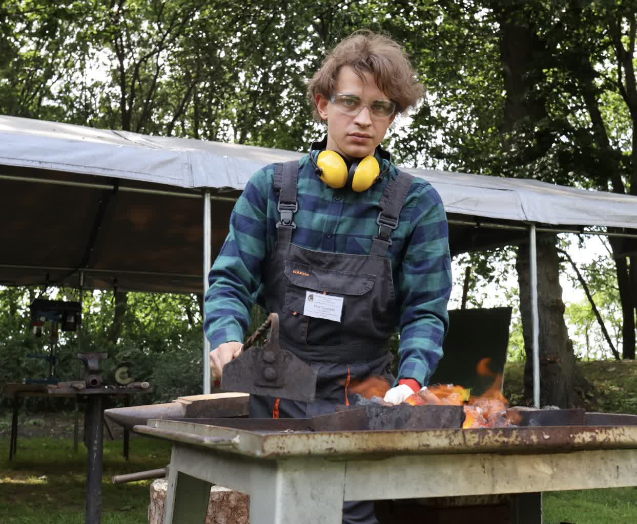 Jedyna taka „szkoła” w Polsce. Młoty kują w Wojciechowie 2 kowalstwo.jpg