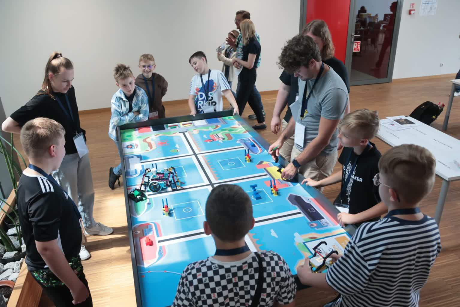 Eksperci od robotów! Sukces młodych drużyn z regionu 2 pm_WRO2023-080623-013.jpg
