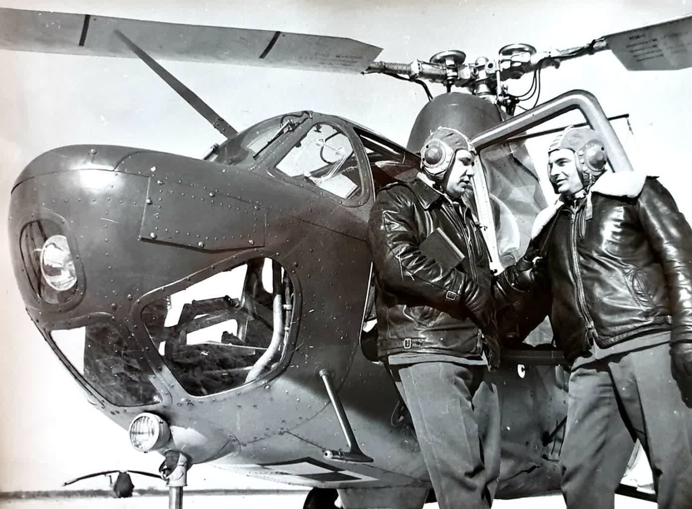 Dęblińskie muzeum powiększyło kolekcję o zabytkowe śmigłowce 2 wieslaw-wiejacha-sm-1-2-1300x958.jpg