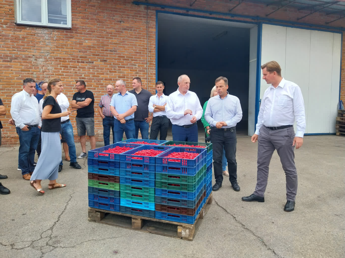 Wiceminister rolnictwa o skupie malin na preferencyjnych warunkach 3 20230707_113213.jpg