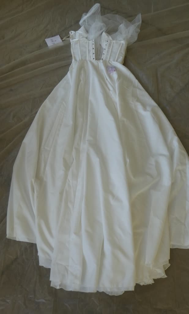 Od kosmetyków do sukni ślubnych. Nielegalny przewóz udaremniony przez celników 2 202307_ciekawostki_czerwcowe(5).jpg