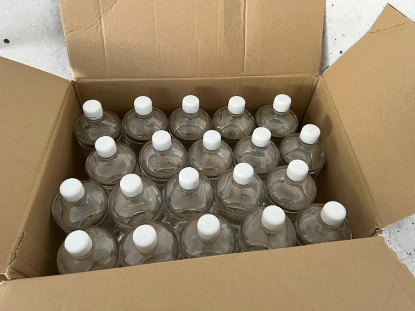 Trzej mężczyźni zatrzymani za nielegalne papierosy i alkohol 2 350-224427-640x480.jpg