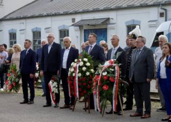 f55525df 06b4 4bb8 b9be ae1a09a9d351 2023 07 19 213136