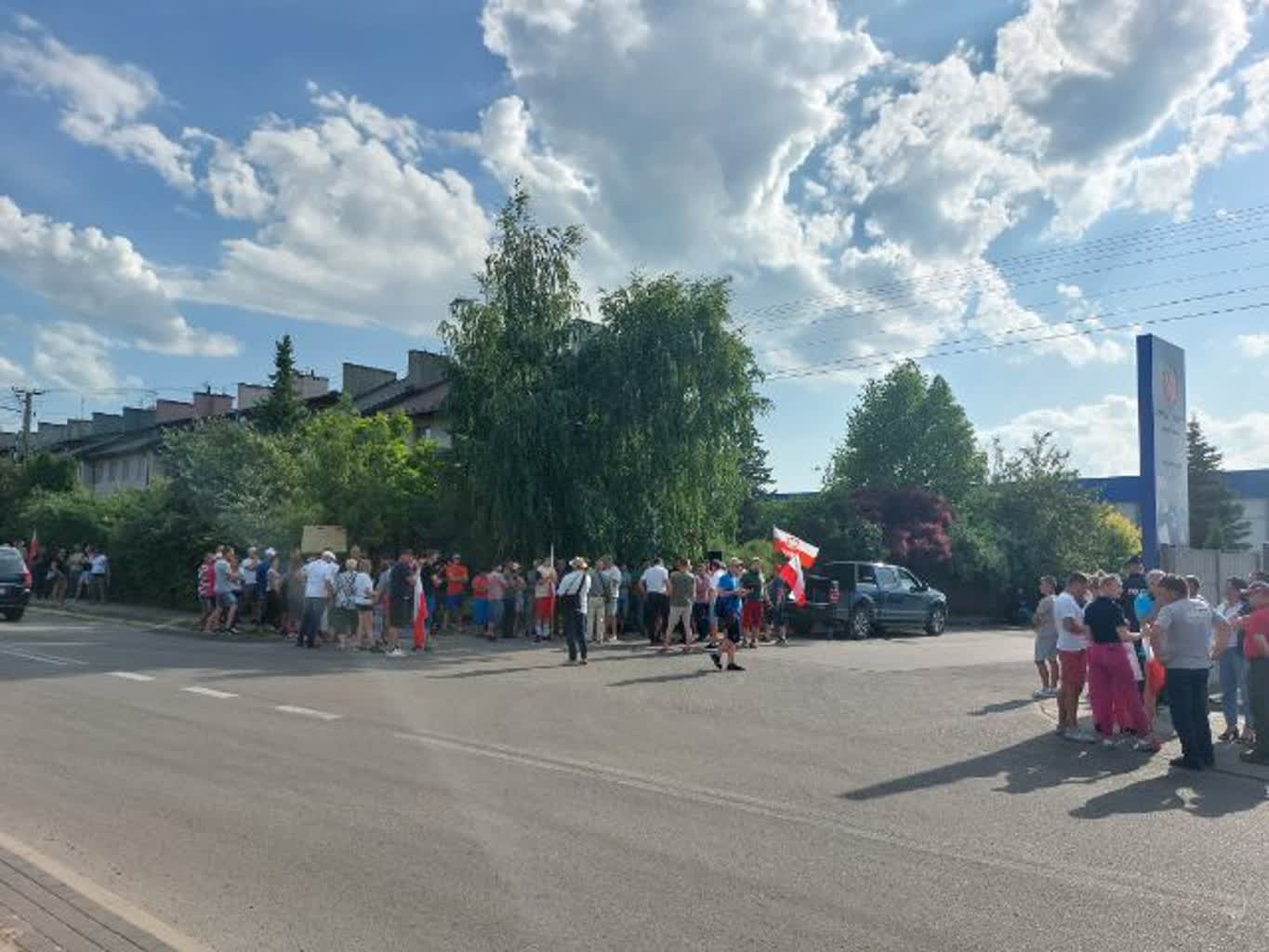 Plantatorzy protestują przeciwko niskim cenom skupu malin 2 image0000001.jpeg