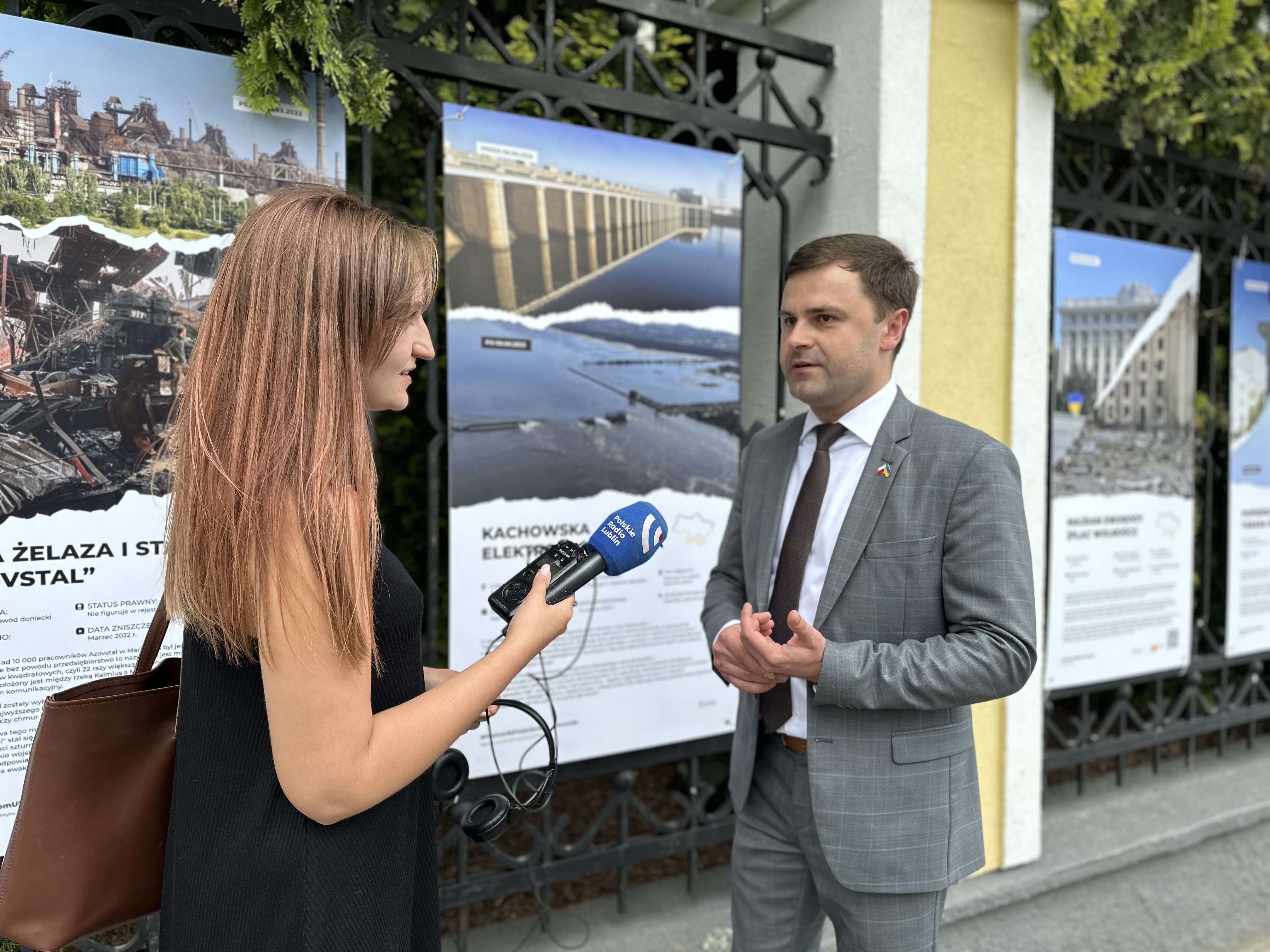 Pokazują skale zniszczeń ukraińskiego dziedzictwa. „Pocztówki z Ukrainy” w Lublinie [ZDJĘCIA]