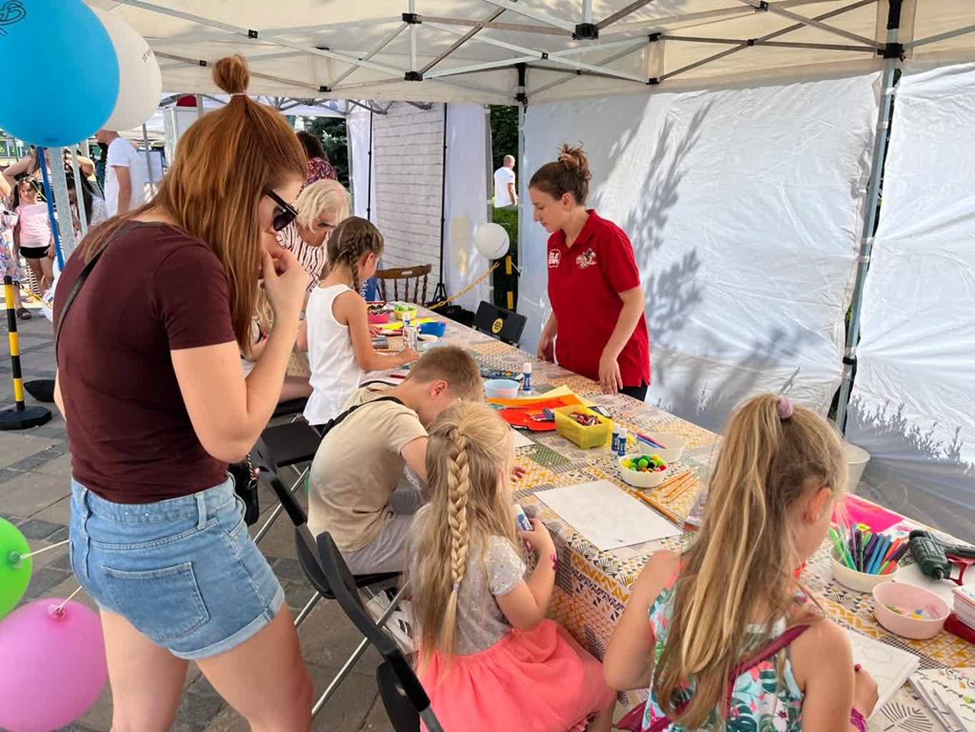 „Fundusze europejskie to zjednoczona Europa”. Piknik w Urzędowie 2 image_648344.JPG