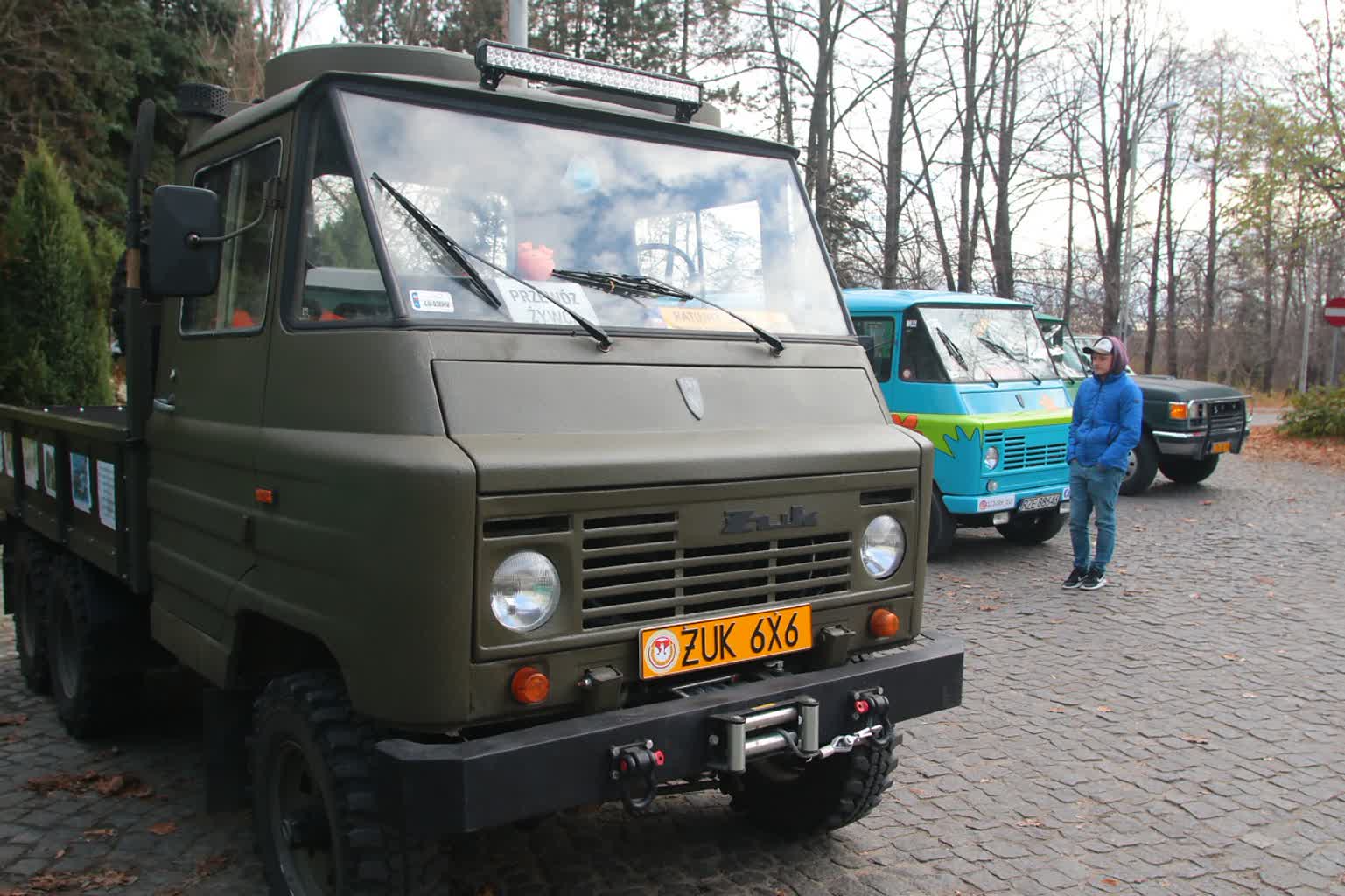 Fabrycznie nowy Polonez sprzedany za rekordową cenę 3 ZUK-071121-010.JPG